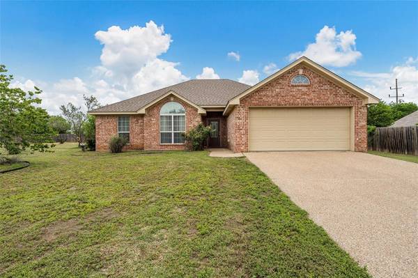 108 Redbud Street, Meridian, TX 76665