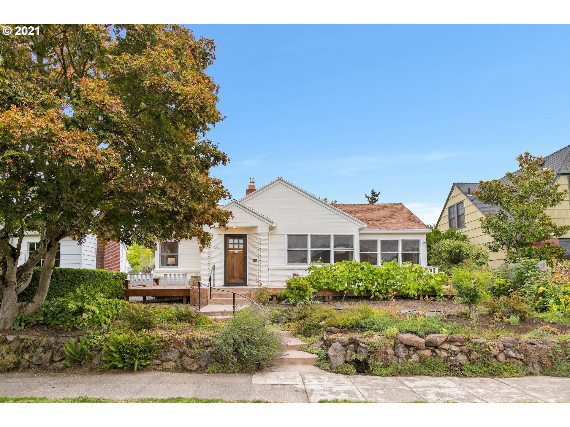 4014 N OVERLOOK TER, Portland, OR 97227