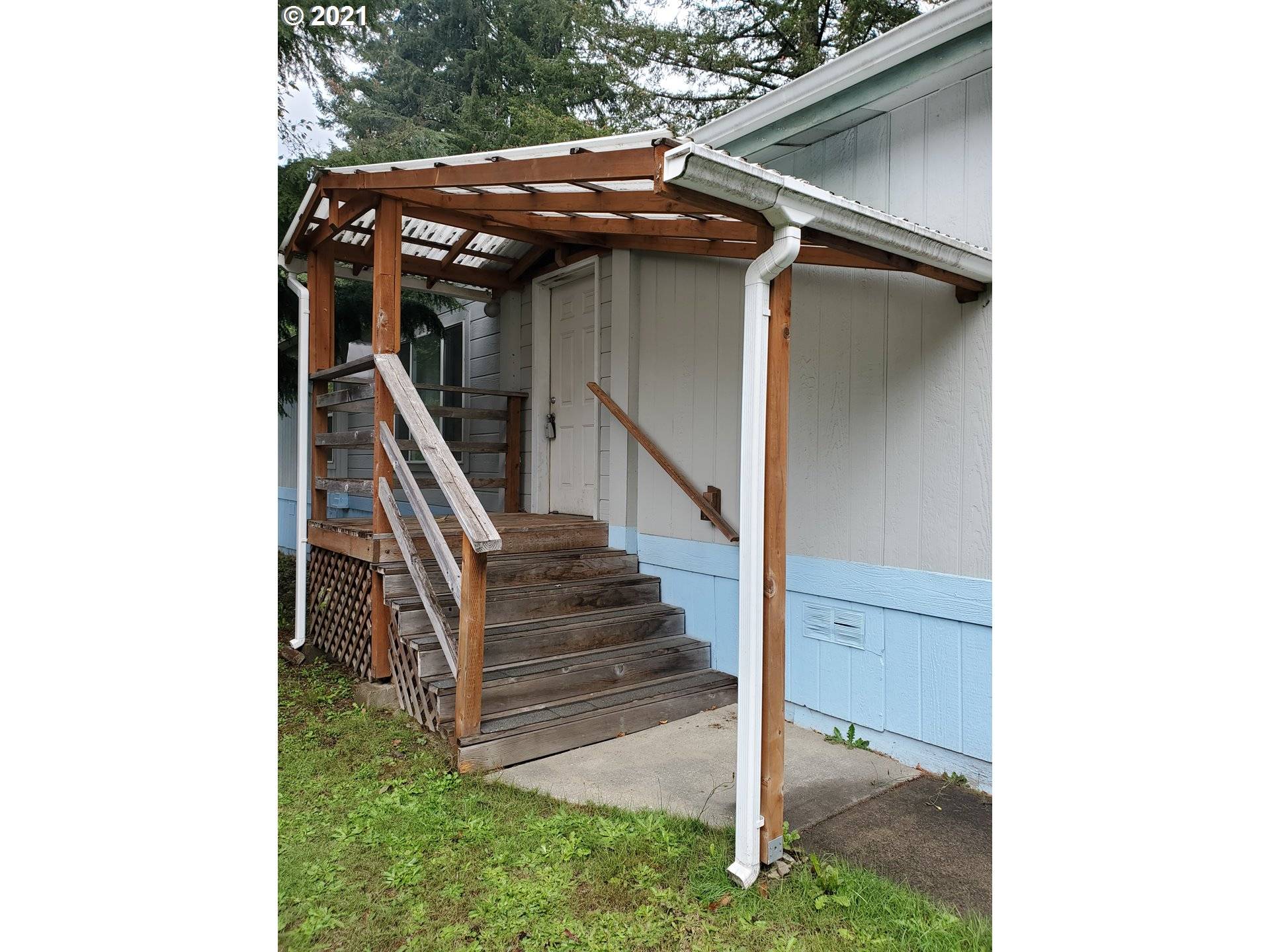 Welches, OR 97067,70100 E HIGHWAY 26 #9