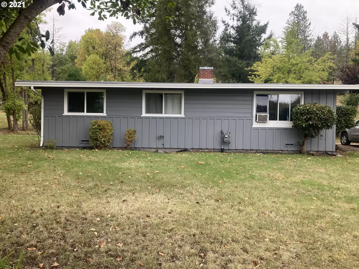 Sutherlin, OR 97479,915 E FOURTH AVE