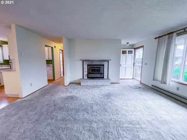 868 NE FLEMING AVE, Gresham, OR 97030