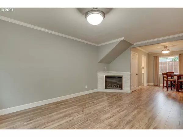 Portland, OR 97218,6100 NE SIMPSON ST