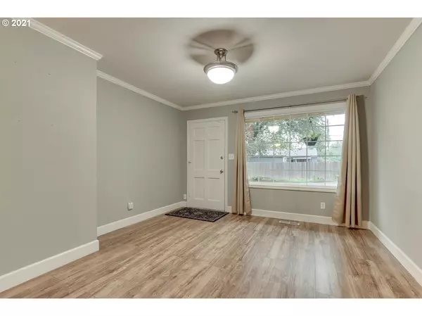 Portland, OR 97218,6100 NE SIMPSON ST