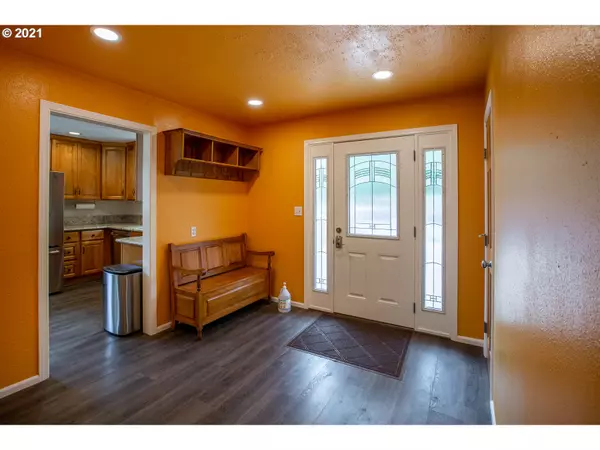 Eugene, OR 97405,84846 S WILLAMETTE ST