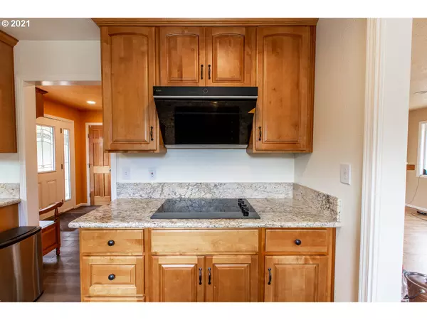 Eugene, OR 97405,84846 S WILLAMETTE ST