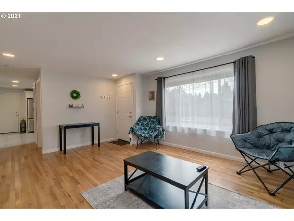 Hillsboro, OR 97123,130 SE 24TH AVE