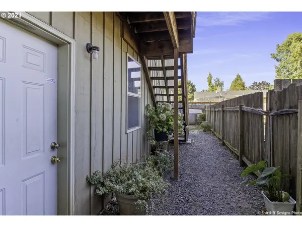 2215 MINNESOTA ST, Eugene, OR 97402