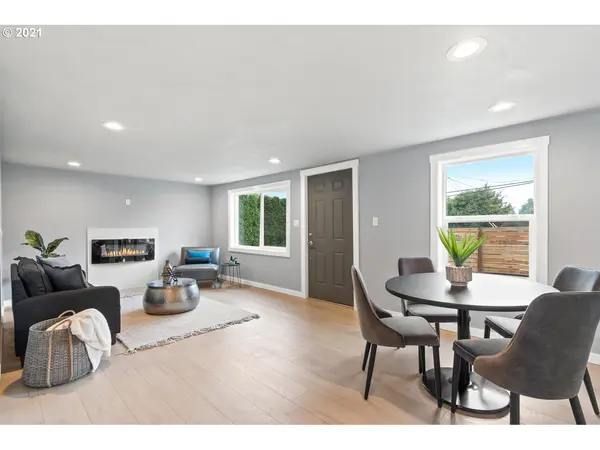 7944 SE 45TH AVE, Portland, OR 97206