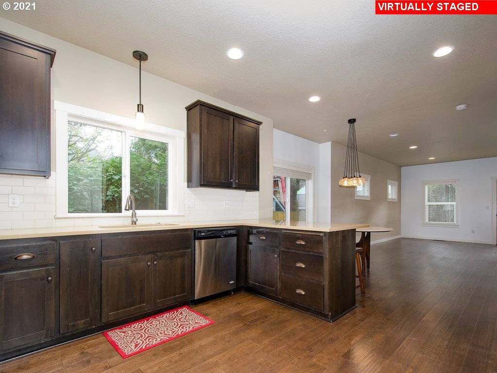 Portland, OR 97206,4924 SE RURAL ST