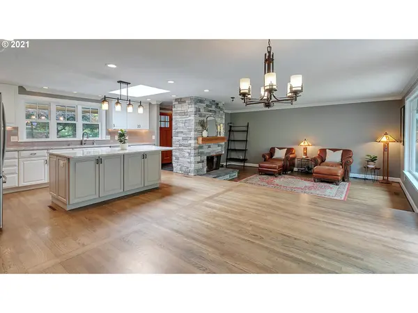 Portland, OR 97225,9015 SW WOODSIDE DR