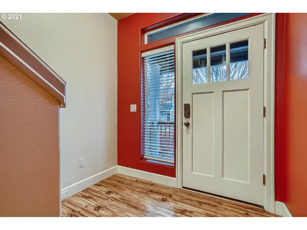 37907 KILLARNEY ST, Sandy, OR 97055