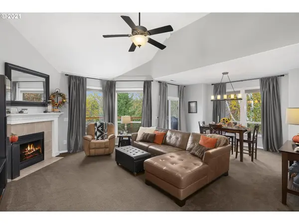 16946 SW Stellar DR, Sherwood, OR 97140