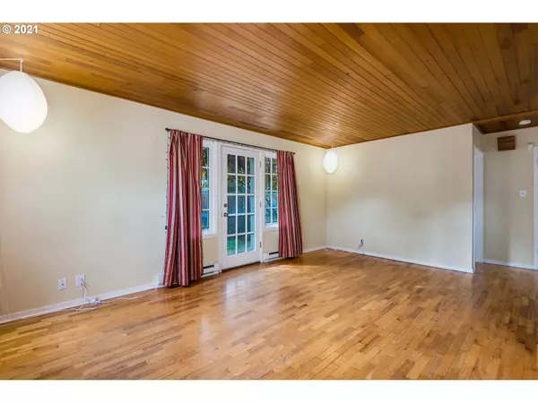 Eugene, OR 97405,2440 HARRIS ST