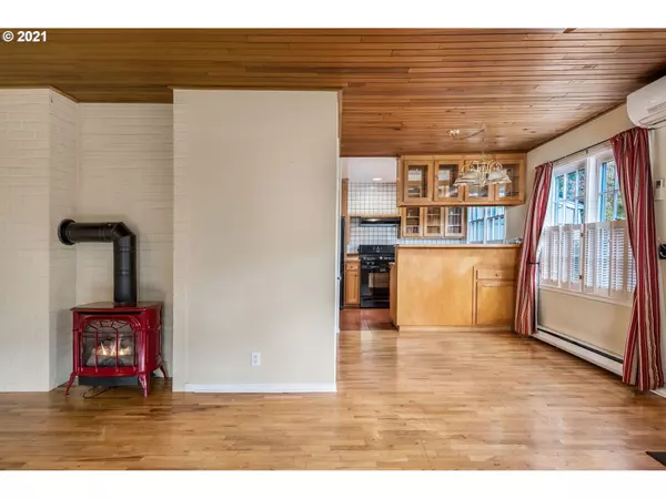 Eugene, OR 97405,2440 HARRIS ST