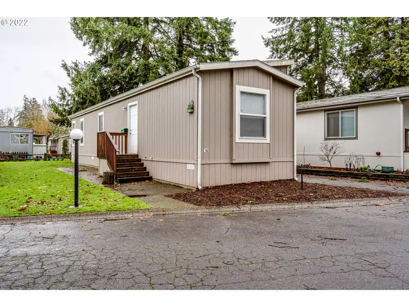 1475 GREEN ACRES RD #102, Eugene, OR 97408