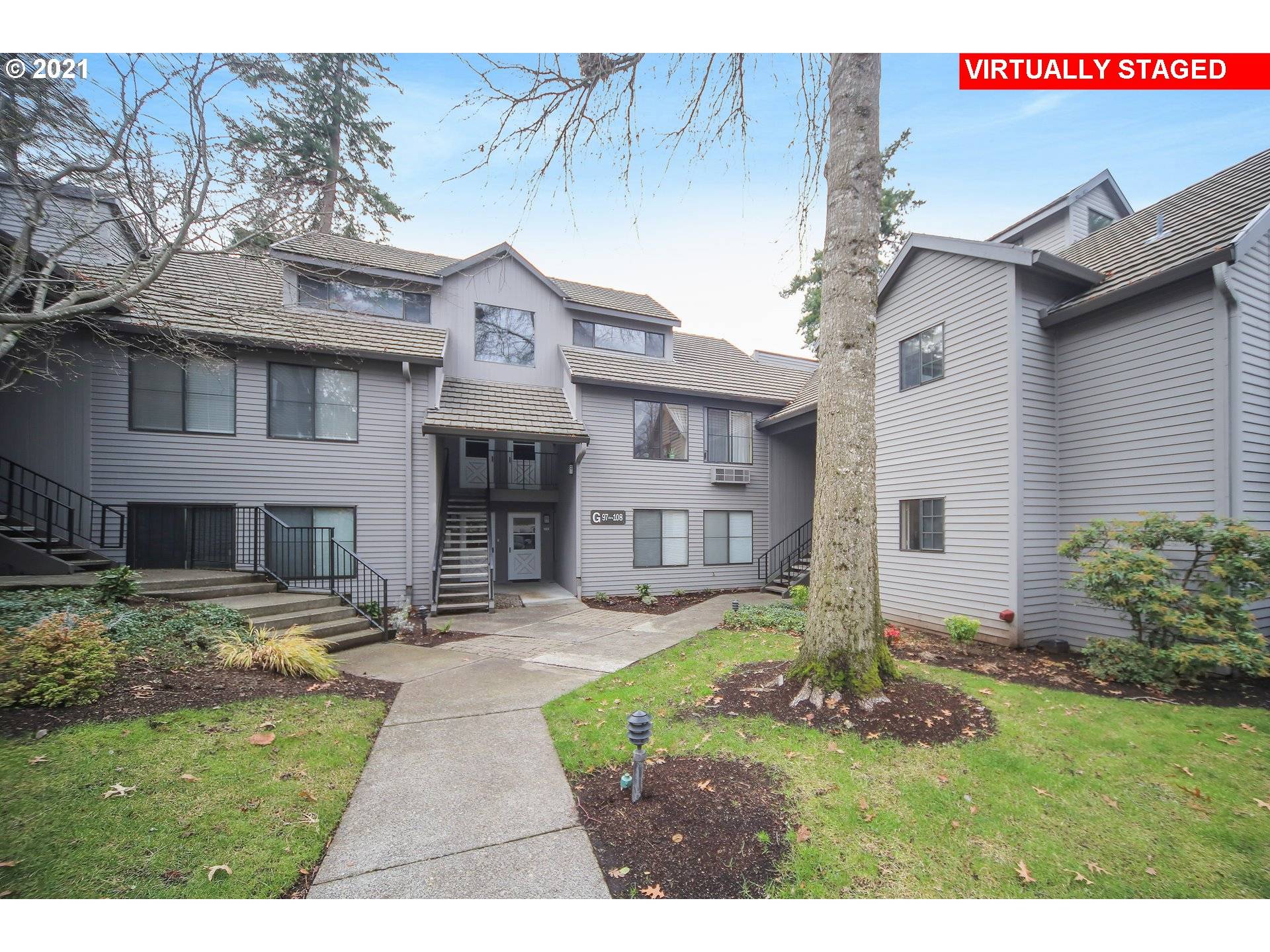 Lake Oswego, OR 97035,4000 CARMAN DR #G108