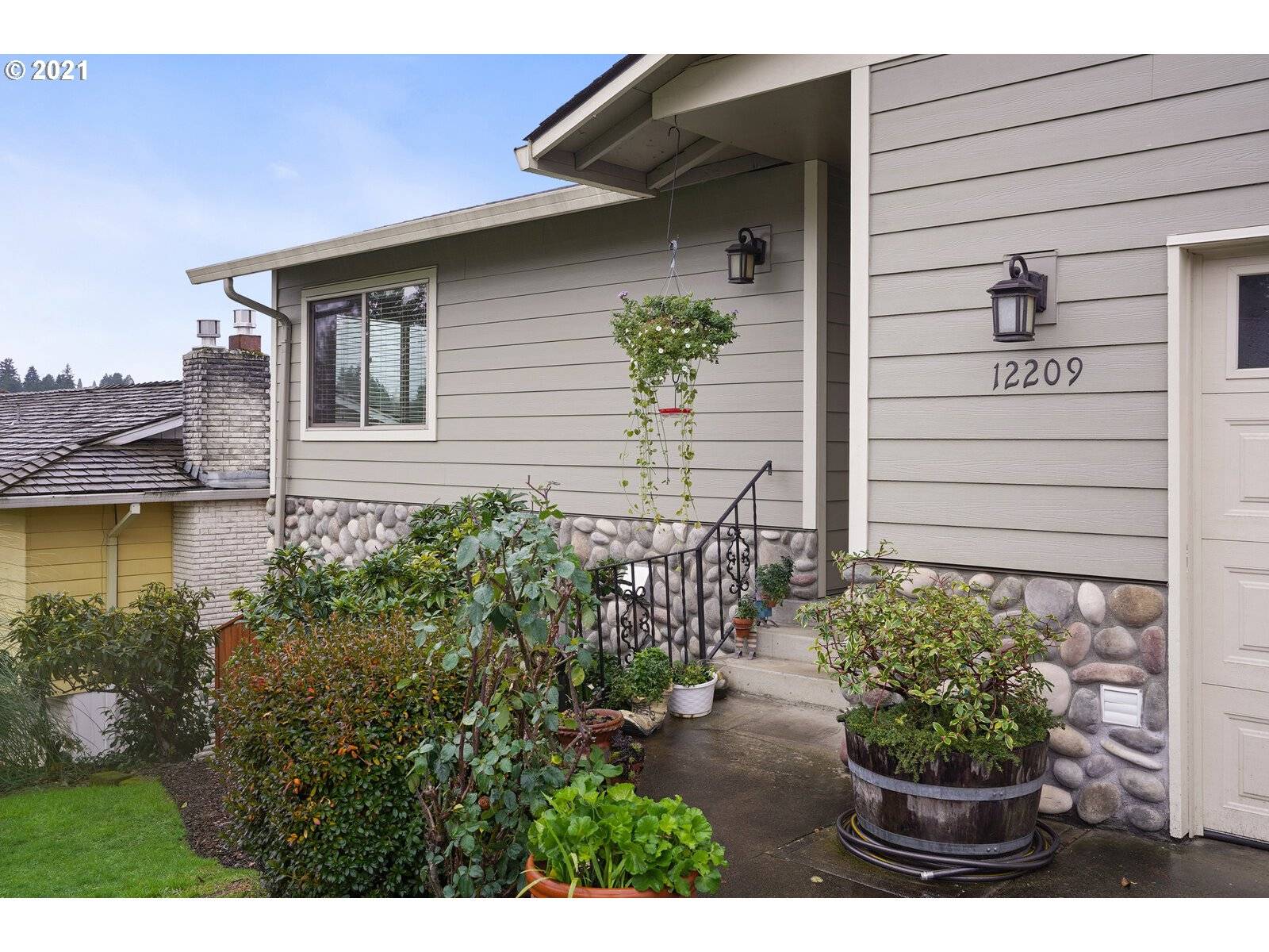 Milwaukie, OR 97222,12209 SE 38TH AVE