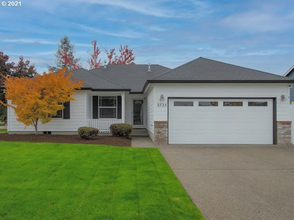 2725 ROANOKE ST, Woodburn, OR 97071