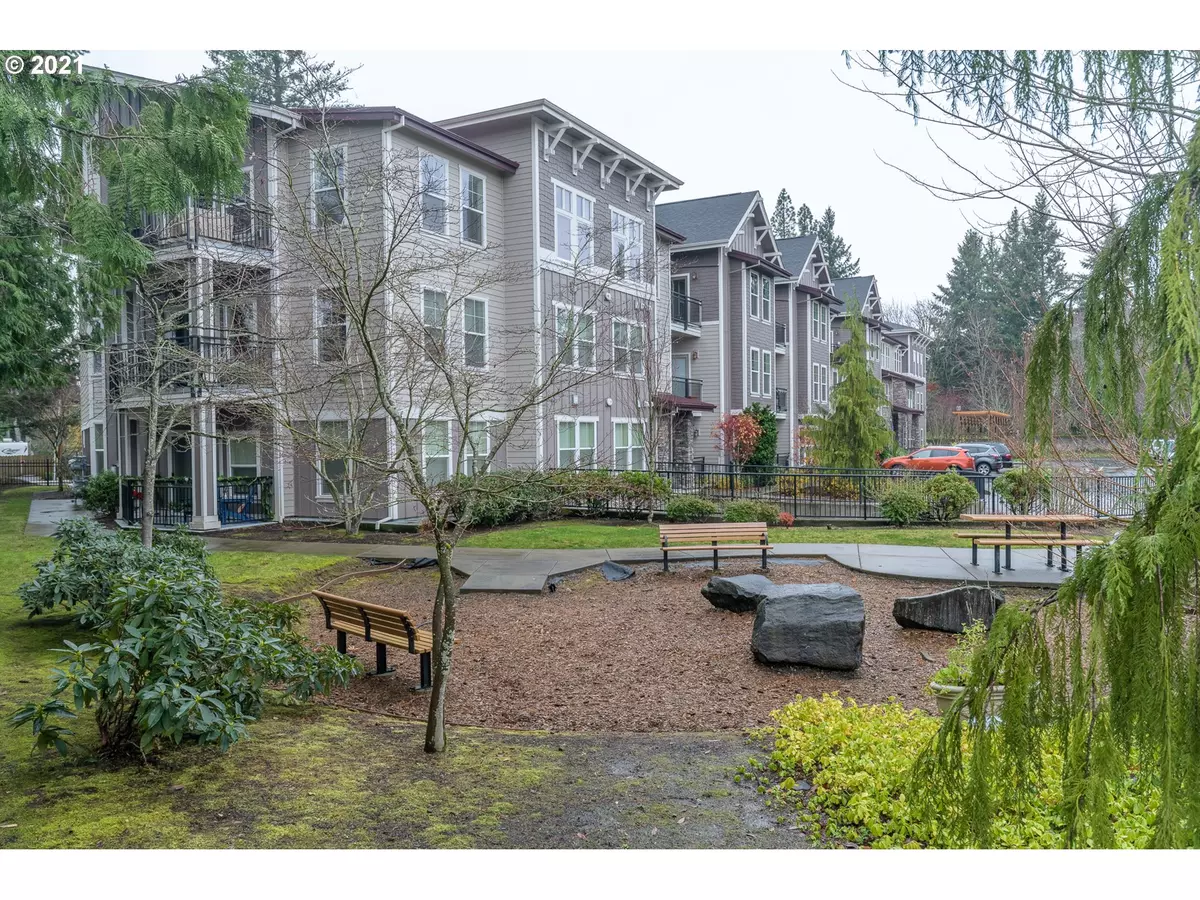 Gresham, OR 97030,1258 NW SHATTUCK WAY #205