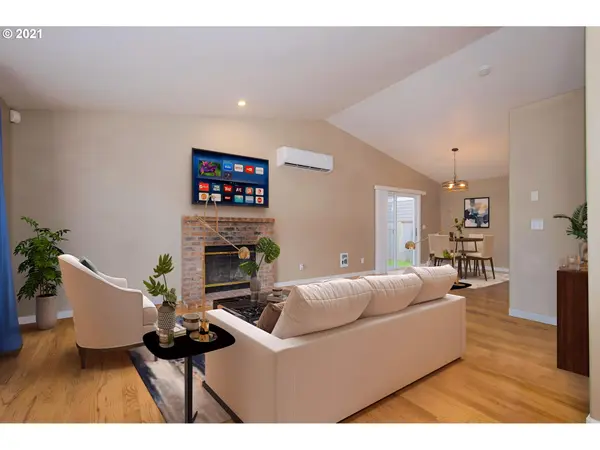 6547 NE DOGWOOD ST #12, Hillsboro, OR 97124