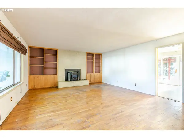 310 JONQUIL AVE, Eugene, OR 97404