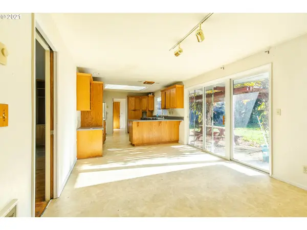 310 JONQUIL AVE, Eugene, OR 97404