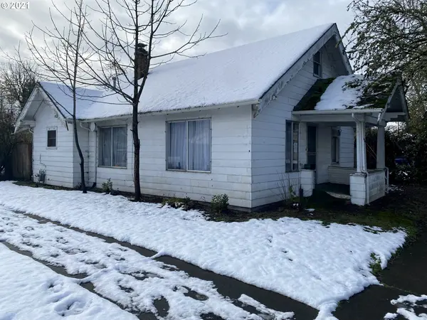 859 L ST, Springfield, OR 97477