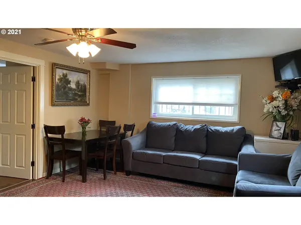 21707 SE ALDER DR, Gresham, OR 97030