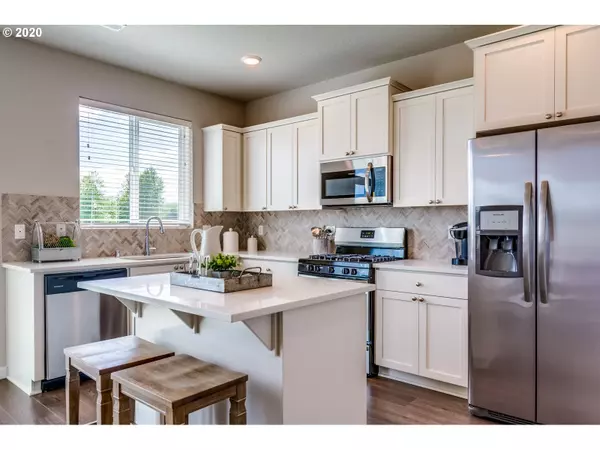 Estacada, OR 97023,933 NE ALDERWOOD DR #LOT12