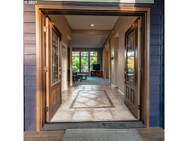 88385 OAK KNOLL RD, Veneta, OR 97487