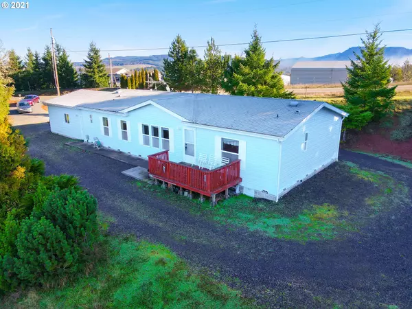 5290 GOODRICH HWY, Oakland, OR 97462