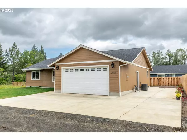 1965 W DUKE RD, Sutherlin, OR 97479