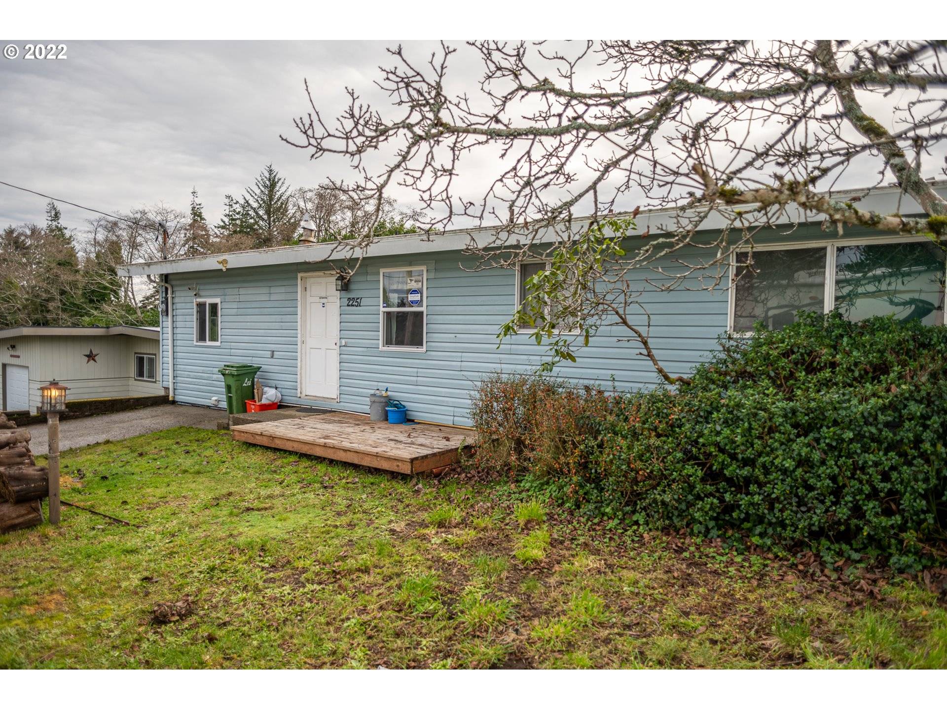 North Bend, OR 97459,2251 COMMERCIAL