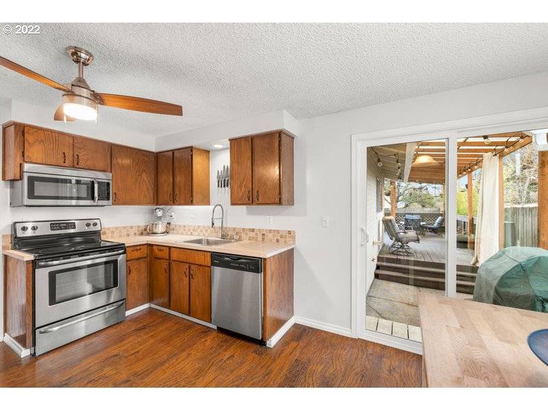 Portland, OR 97266,6844 SE 84TH AVE