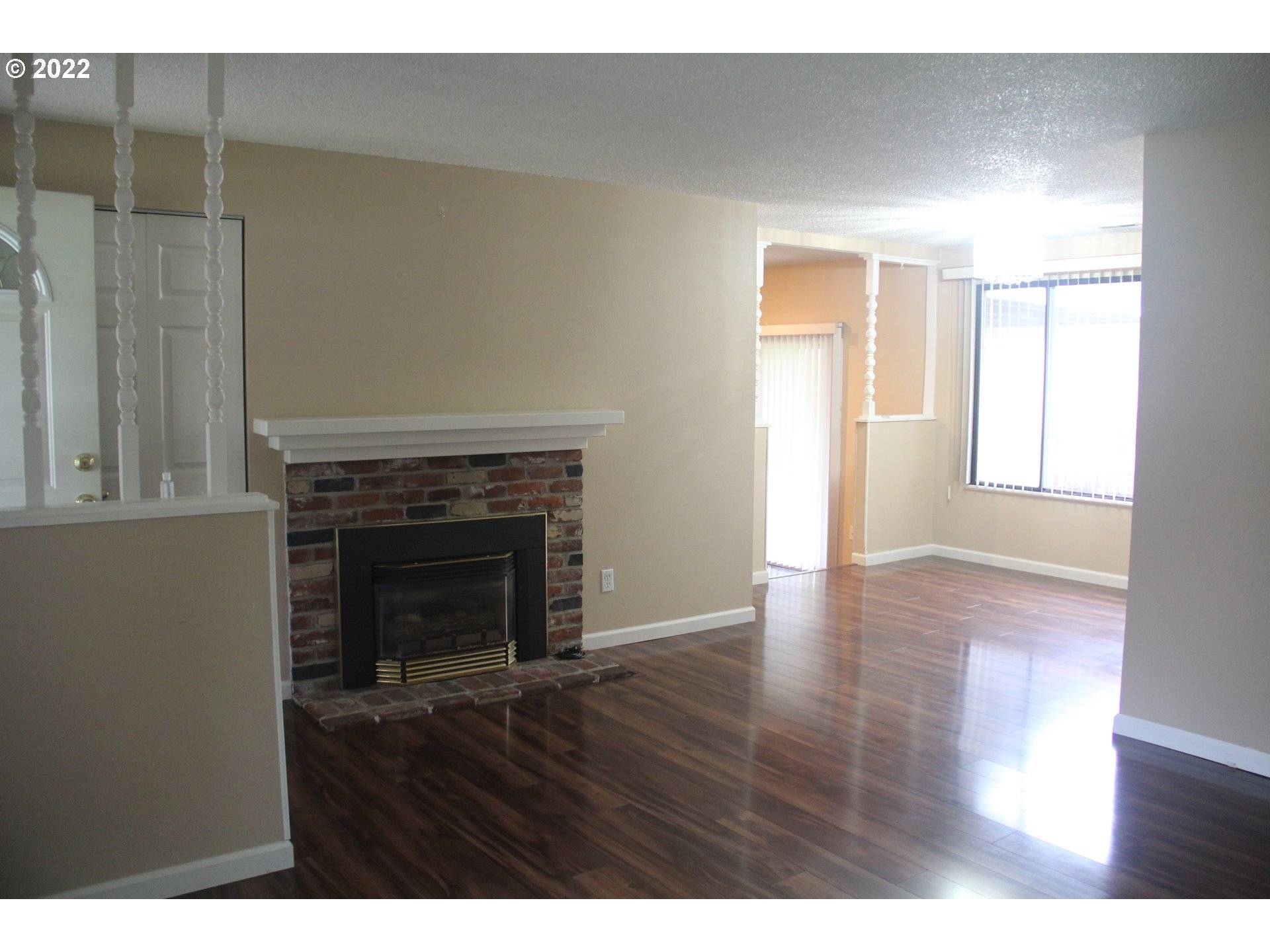 Portland, OR 97233,207 SE Ankeny CIR