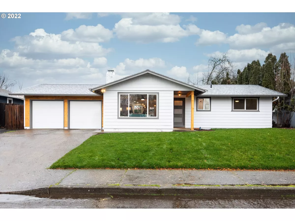 Salem, OR 97317,364 SE BUTTE CT