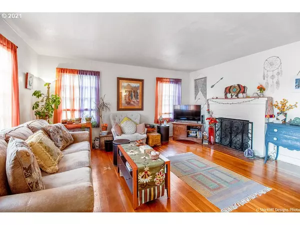 Eugene, OR 97403,2162 RIVERVIEW ST