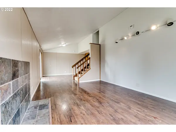 3440 WOOD AVE, Eugene, OR 97402