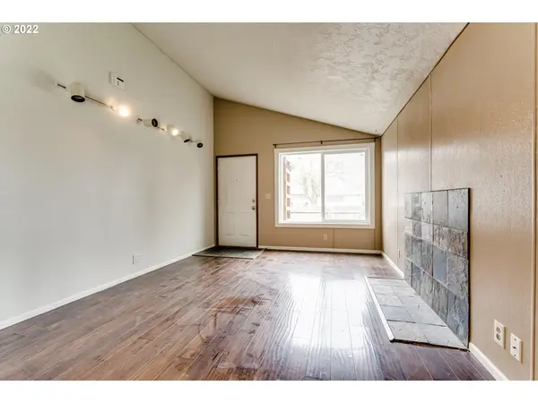 3440 WOOD AVE, Eugene, OR 97402