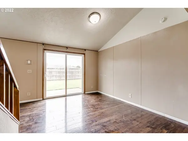 3440 WOOD AVE, Eugene, OR 97402