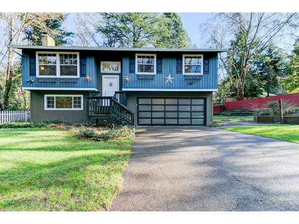 9310 SW 26TH AVE, Portland, OR 97219