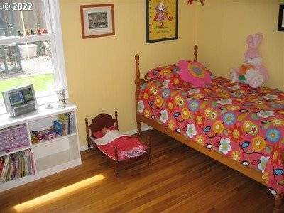 Portland, OR 97210,2834 NW UPSHUR ST