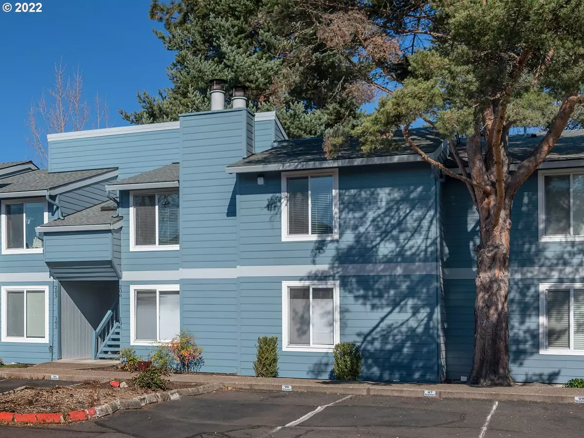 Hillsboro, OR 97123,2330 SE BROOKWOOD AVE #206