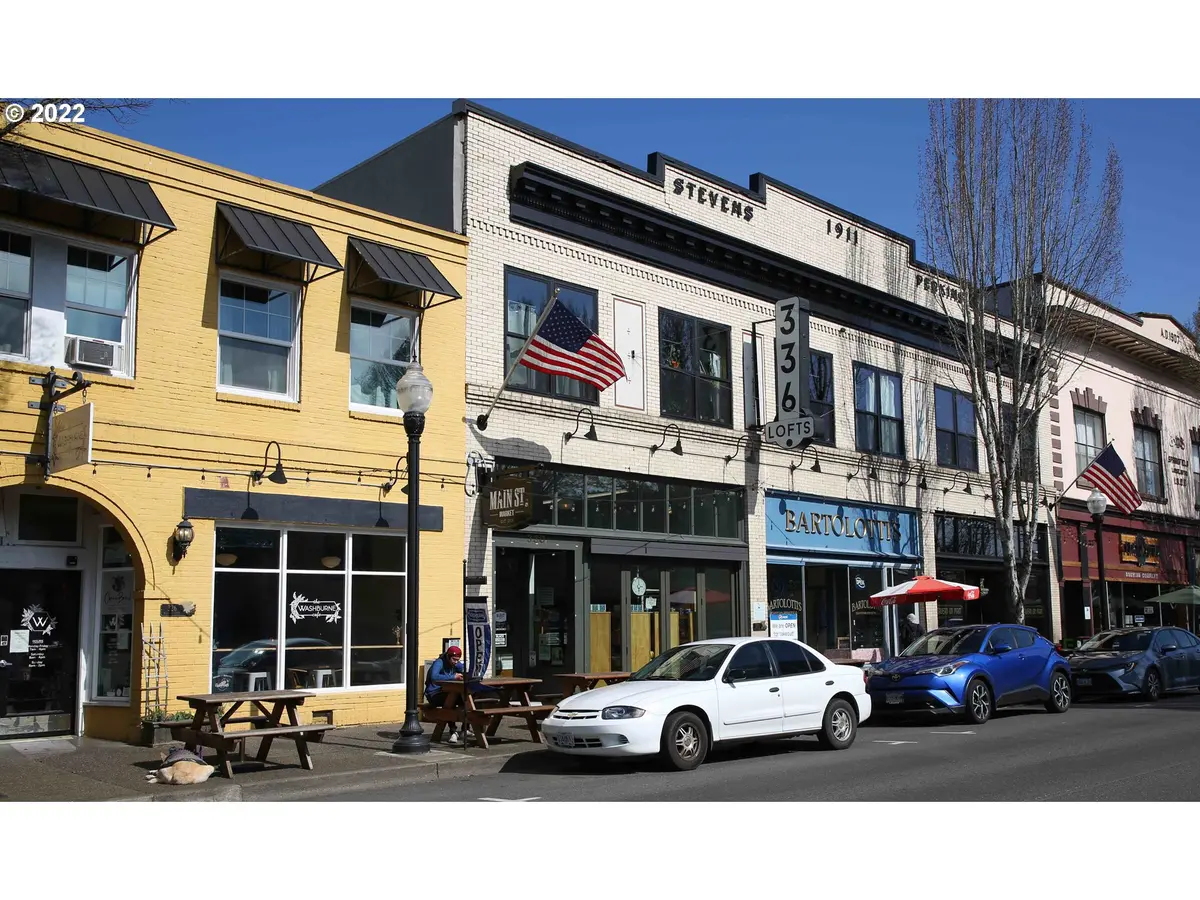 330 MAIN ST, Springfield, OR 97477