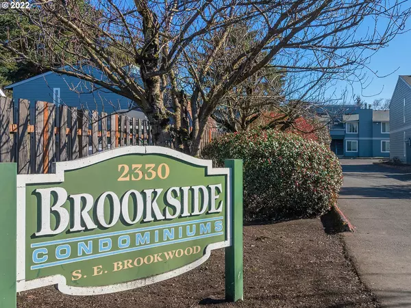 Hillsboro, OR 97123,2330 SE BROOKWOOD AVE #206