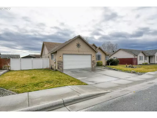 Hermiston, OR 97838,671 W WREN AVE