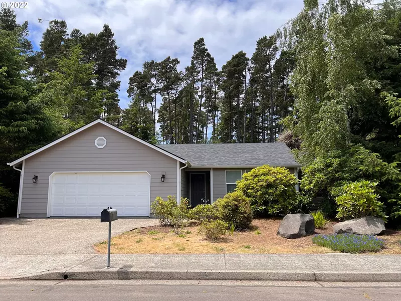 2255 UPAS PL, Florence, OR 97439