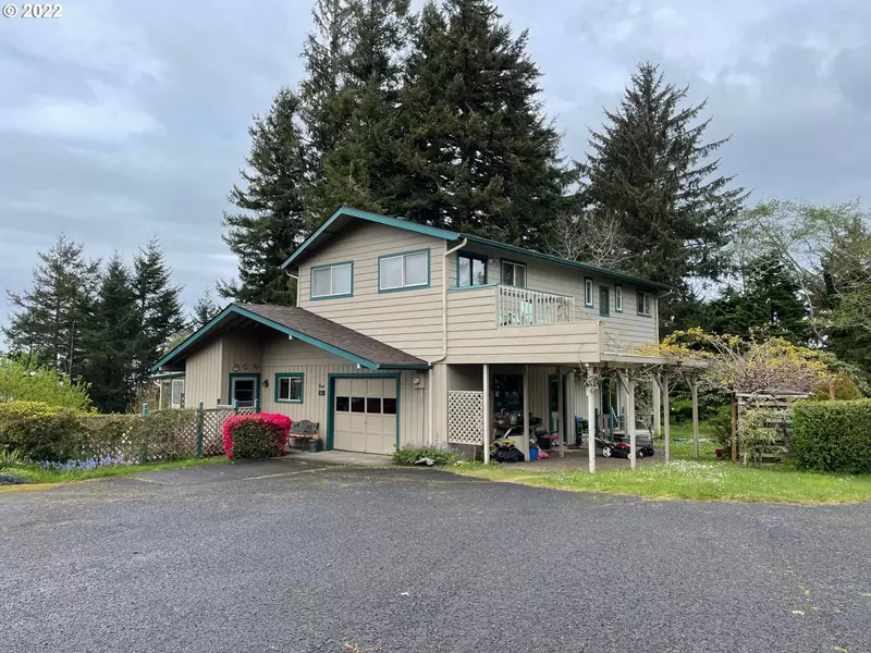 665 NE BUKER LN, Waldport, OR 97394