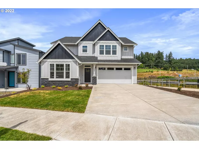 105 W Taylor CT, Newberg, OR 97132