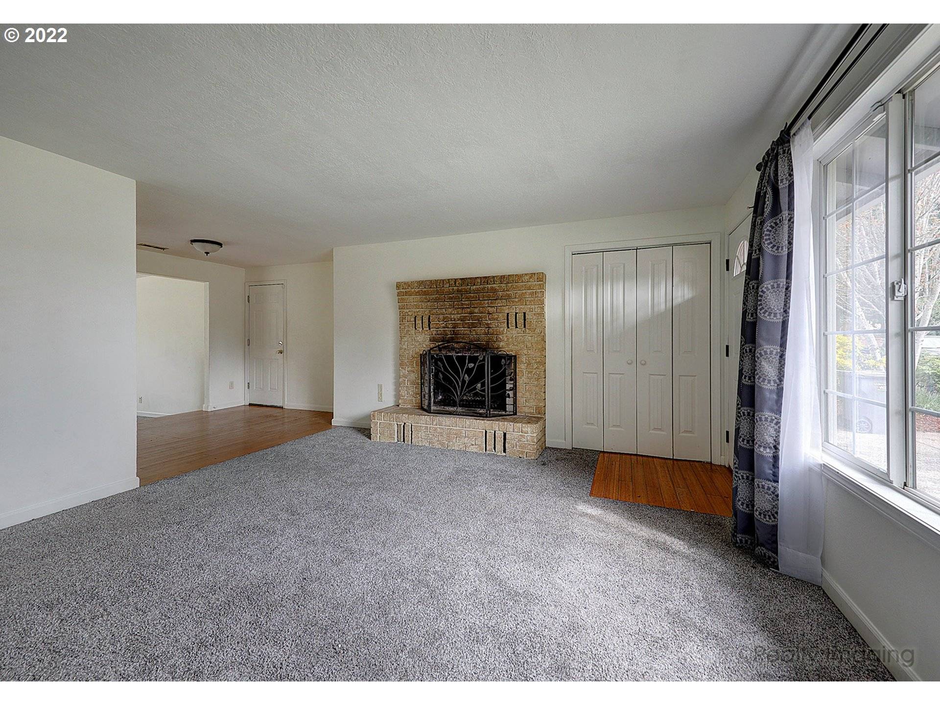 Portland, OR 97233,221 SE 157TH AVE